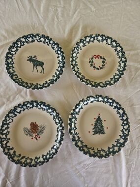 Set of 4 Folkcraft Holiday Pines  By Tienshan Salad Plates